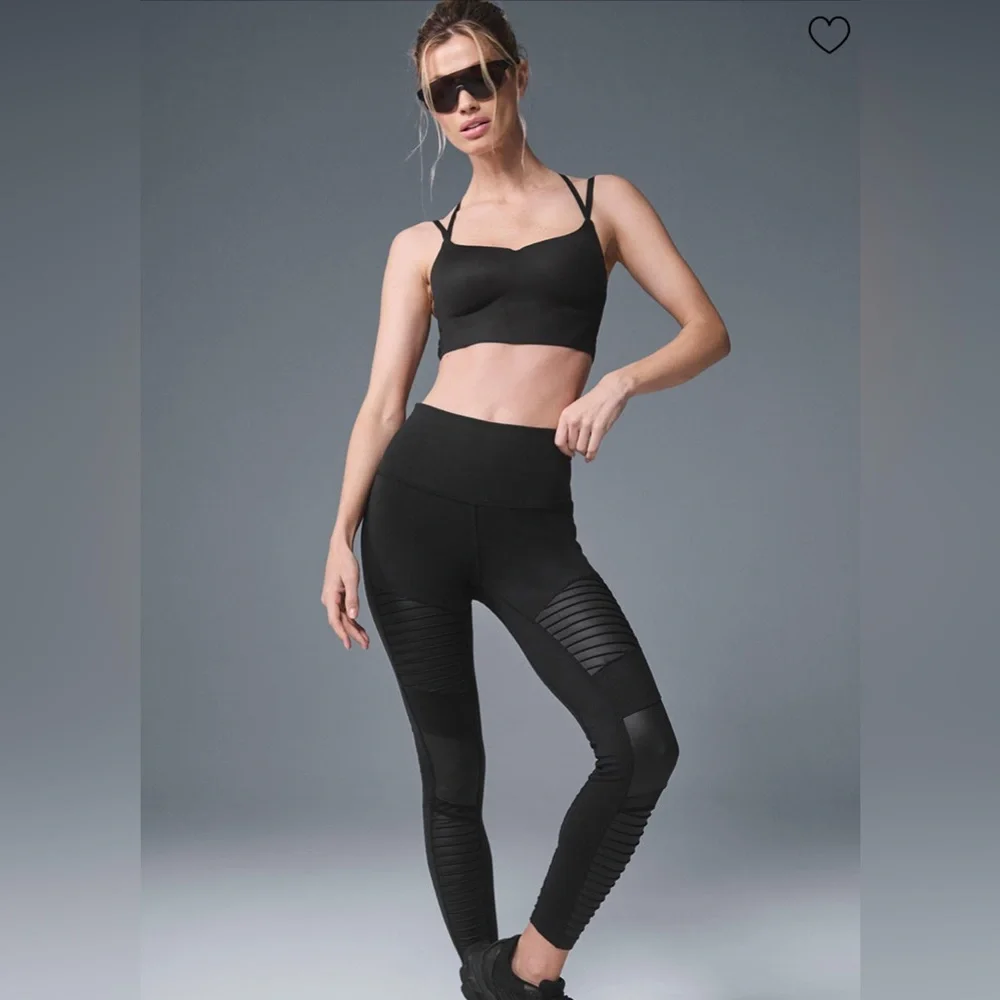 Alo 7/8 High Waist Moto Leggings & Peak Sports Bra Set - Picture 1 of 11